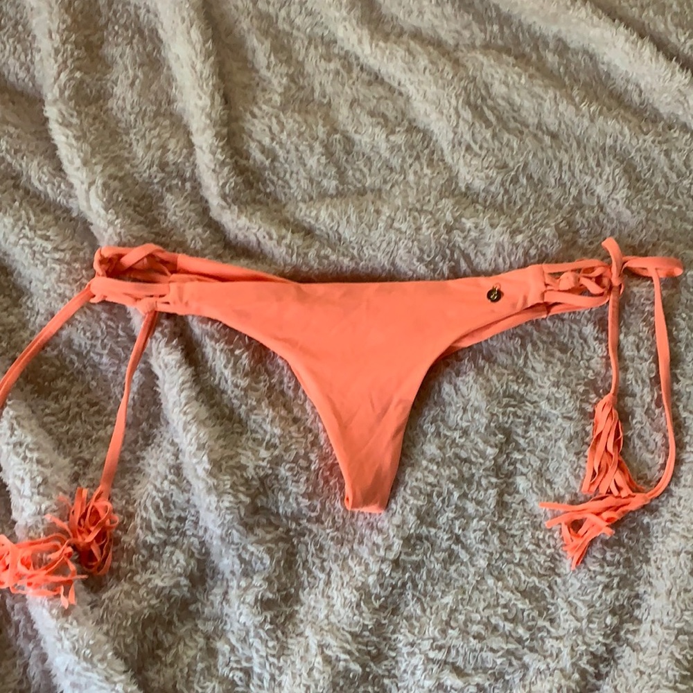 Bikini bottoms